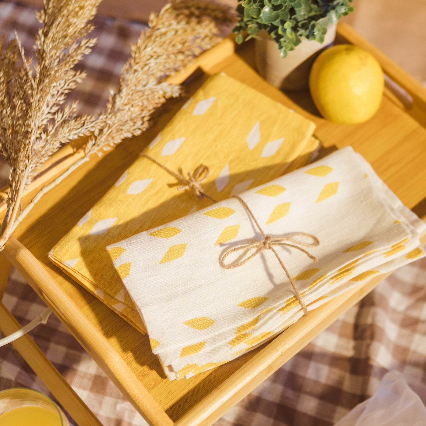 Terra Pure Linen Napkins, White & Mustard — Set of 2