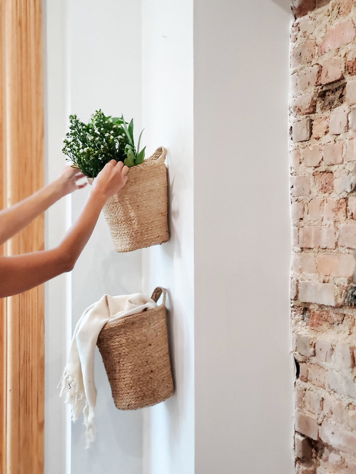Kata Jute Basket with Slit Handle | Handwoven Natural Storage
