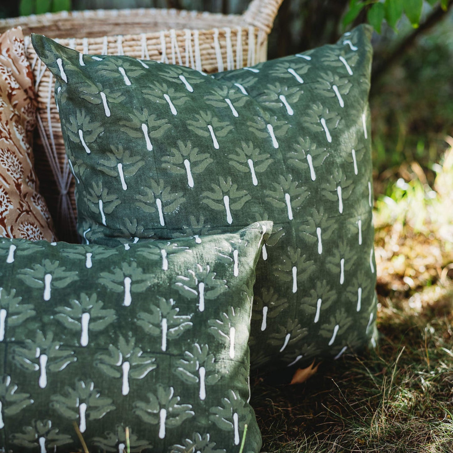Zeenat Linen Throw Pillow Cover — Chive