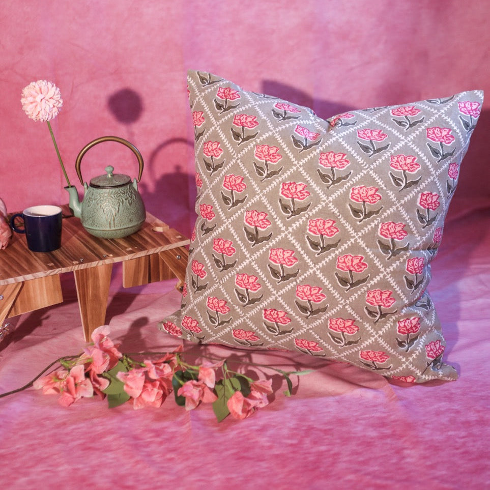 Noor Linen Throw Pillow Cover — Olive & Pink